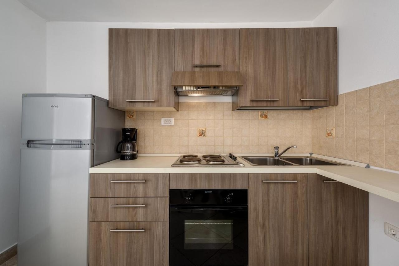 אומאג Apartments Dante מראה חיצוני תמונה