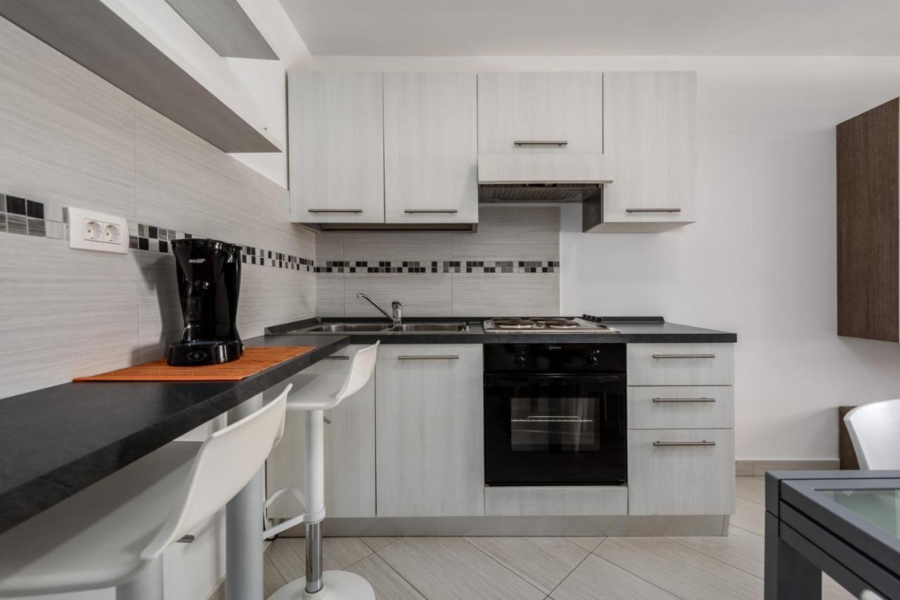אומאג Apartments Dante מראה חיצוני תמונה