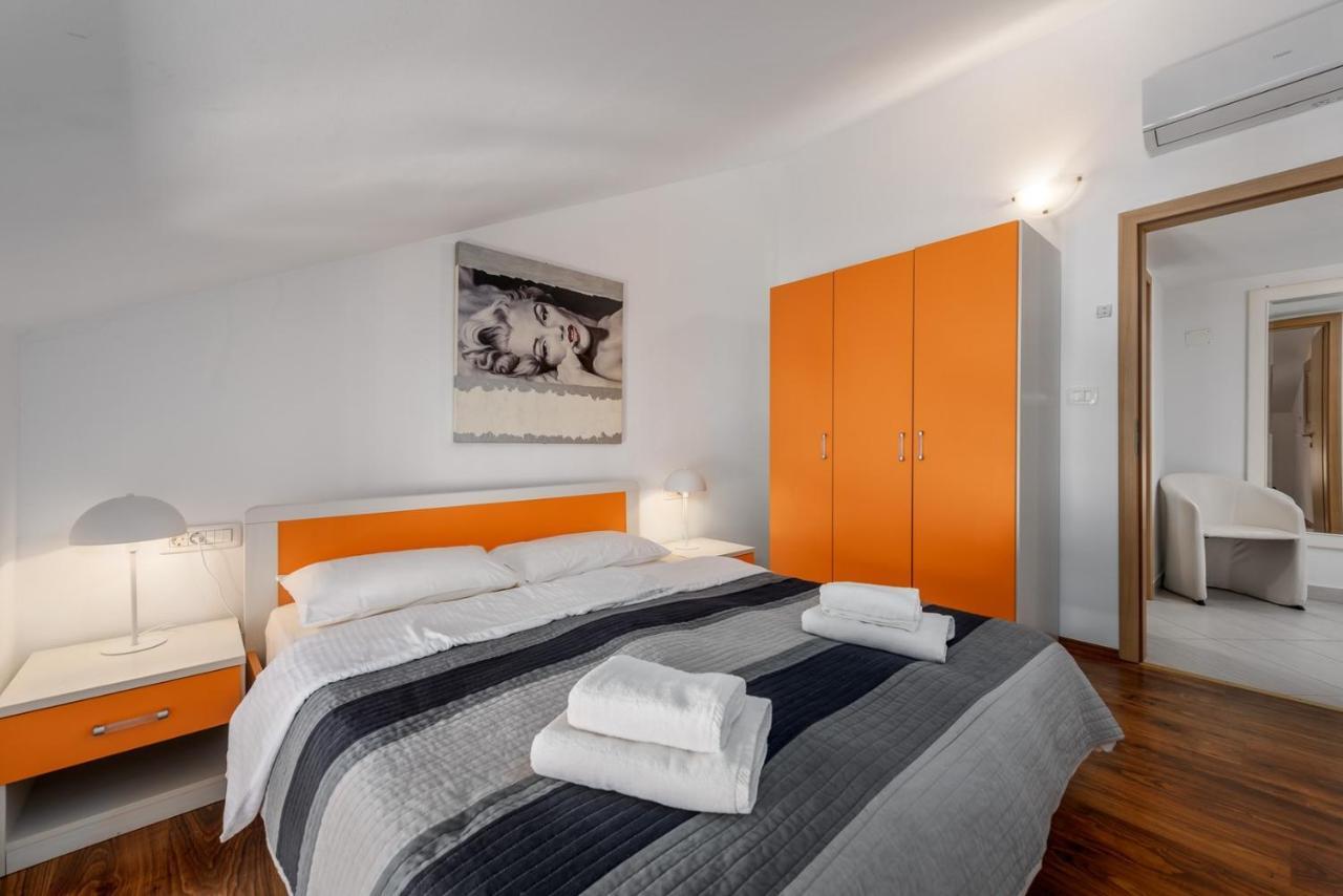 אומאג Apartments Dante מראה חיצוני תמונה